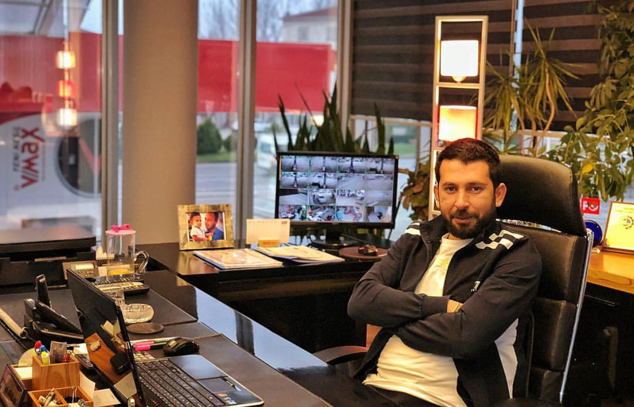 azad yilmaz kimdir nereli ne is yapiyor tozlu mikrofon