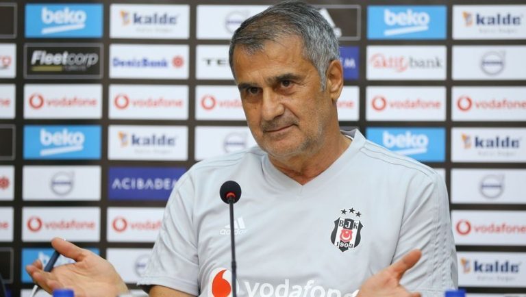 Yabancı Sınırlaması Gelmeli mi? Tozlu Mikrofon