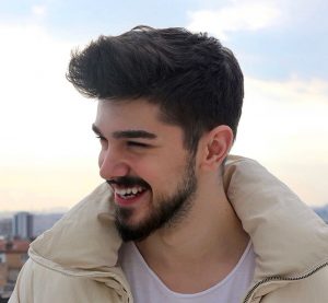 Can Akengin 2 Tozlu Mikrofon