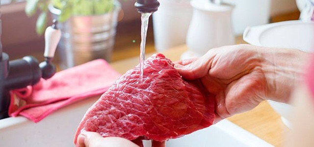 Et Yıkanır mı? Tozlu Mikrofon