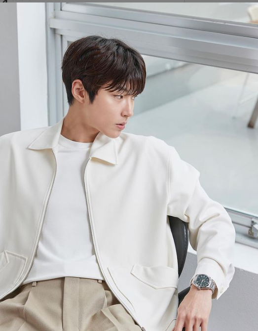 Hwang In-Youp Kimdir