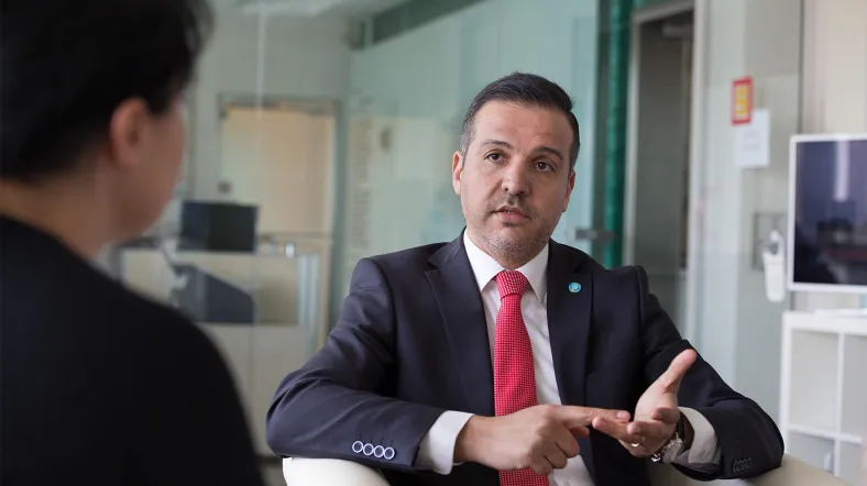 prof dr kursat zorlu kimdir aslen nereli ve kac yasinda tozlu mikrofon