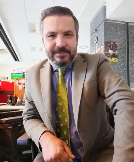 A Spor Istihbarat Sefi Ve Sunucusu Aykut Ince Kimdir Nereli Kac Yasinda Hangi Takimli Tozlu Mikrofon