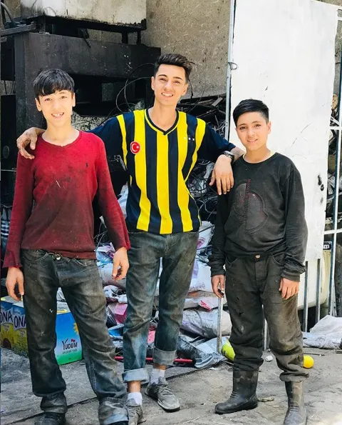 tiktok fenomeni muhammed polat kimdir nereli ve kac yasinda tozlu mikrofon