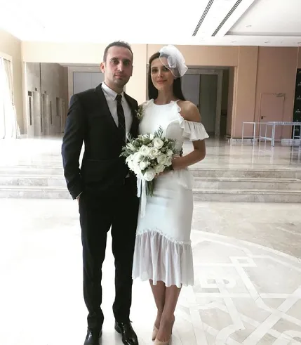 ntv spikeri zehra kucuk kimdir nereli ve kac yasinda tozlu mikrofon
