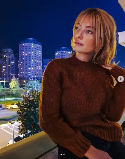 hazal senel kimdir nereli ve kac yasinda boyu sevgilisi oynadigi diziler tozlu mikrofon