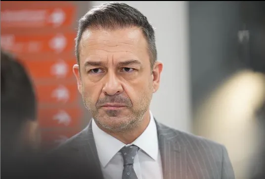 murat aygen kimdir nereli ve kac yasinda boyu esi oynadigi diziler tozlu mikrofon