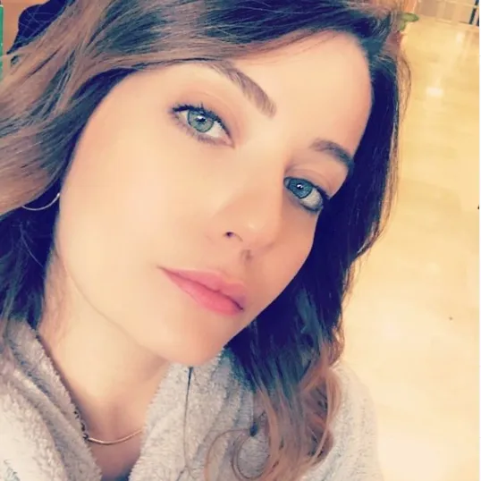 sera tokdemir kimdir nereli ve kac yasinda boyu esi oynadigi diziler tozlu mikrofon