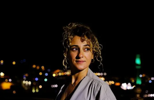 derya karadas kimdir yasi boyu oynadigi diziler tozlu mikrofon